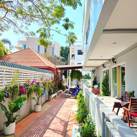 The Phen House Hotel Hua Hin Bagian luar foto