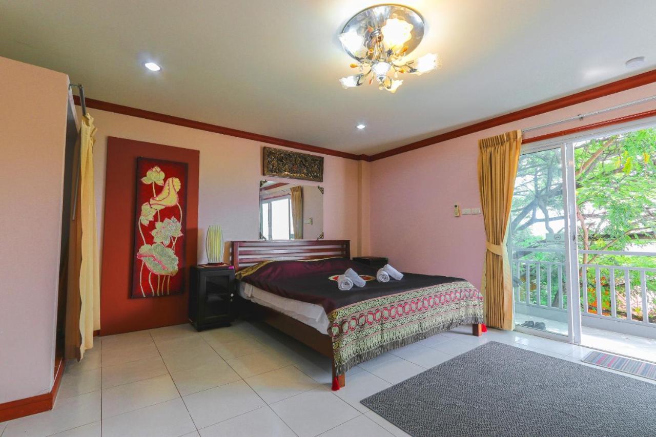 The Phen House Hotel Hua Hin Bagian luar foto