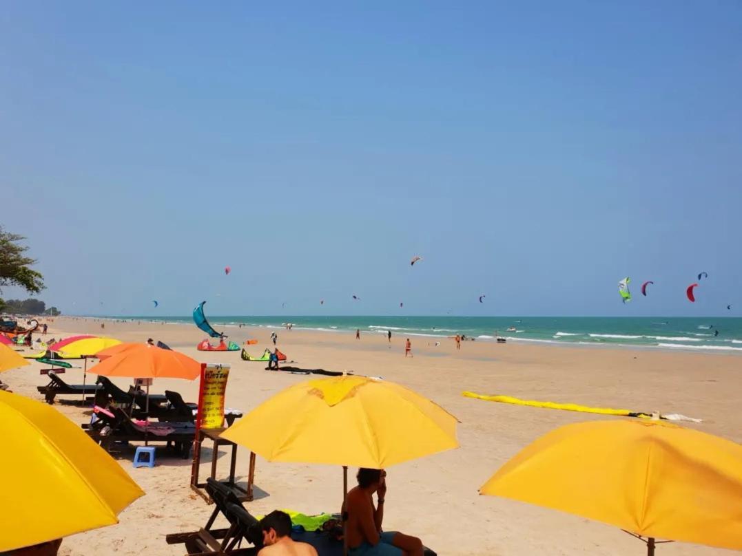 The Phen House Hotel Hua Hin Bagian luar foto