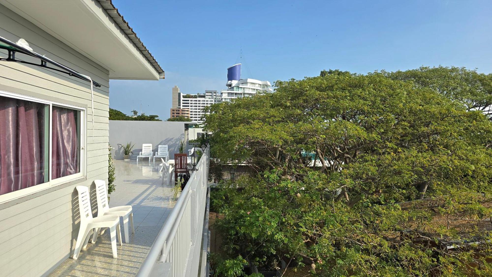 The Phen House Hotel Hua Hin Bagian luar foto