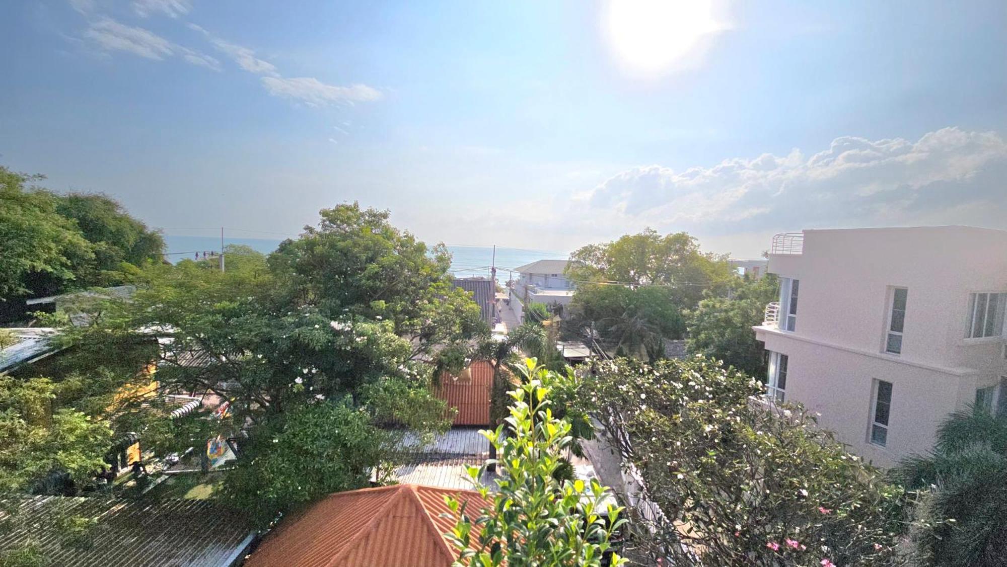 The Phen House Hotel Hua Hin Bagian luar foto