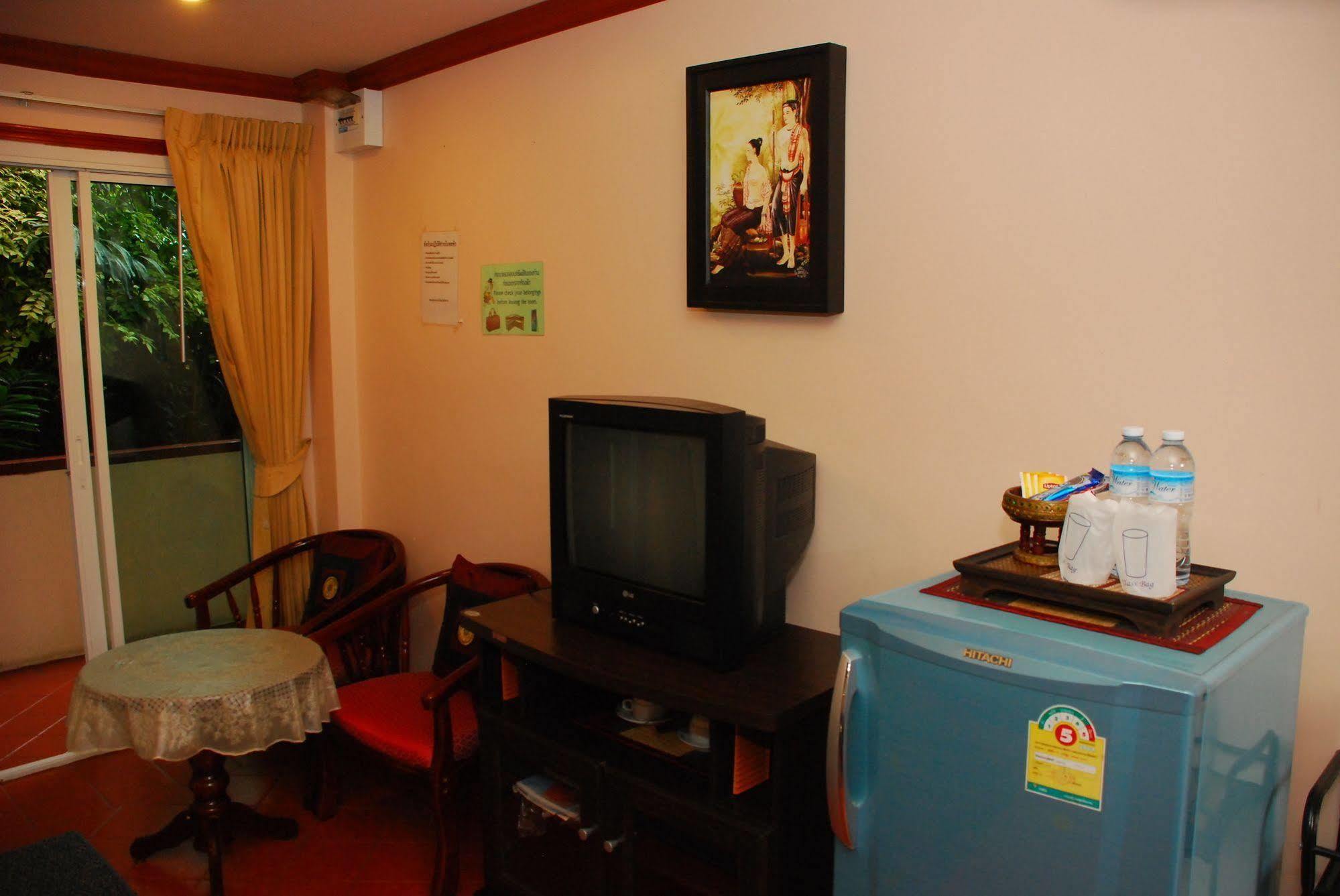 The Phen House Hotel Hua Hin Bagian luar foto