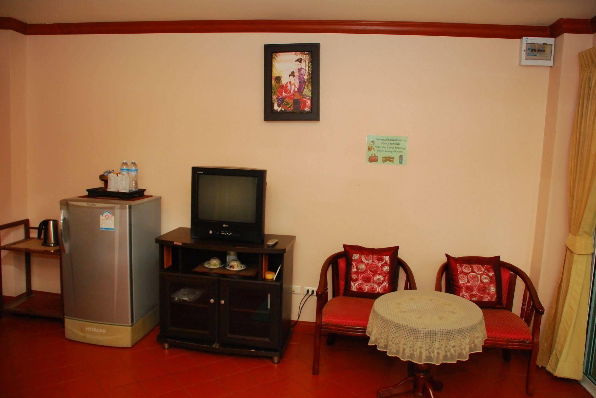 The Phen House Hotel Hua Hin Bagian luar foto