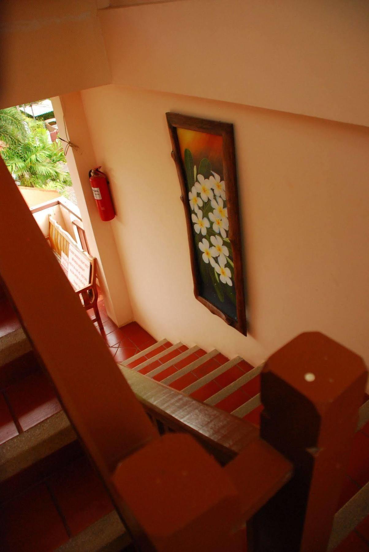 The Phen House Hotel Hua Hin Bagian luar foto